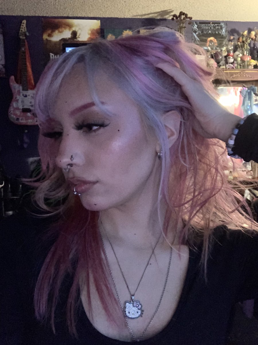 2facedfaeri3's tweet photo. 🐷 https://t.co/oX6jzQwL3Z