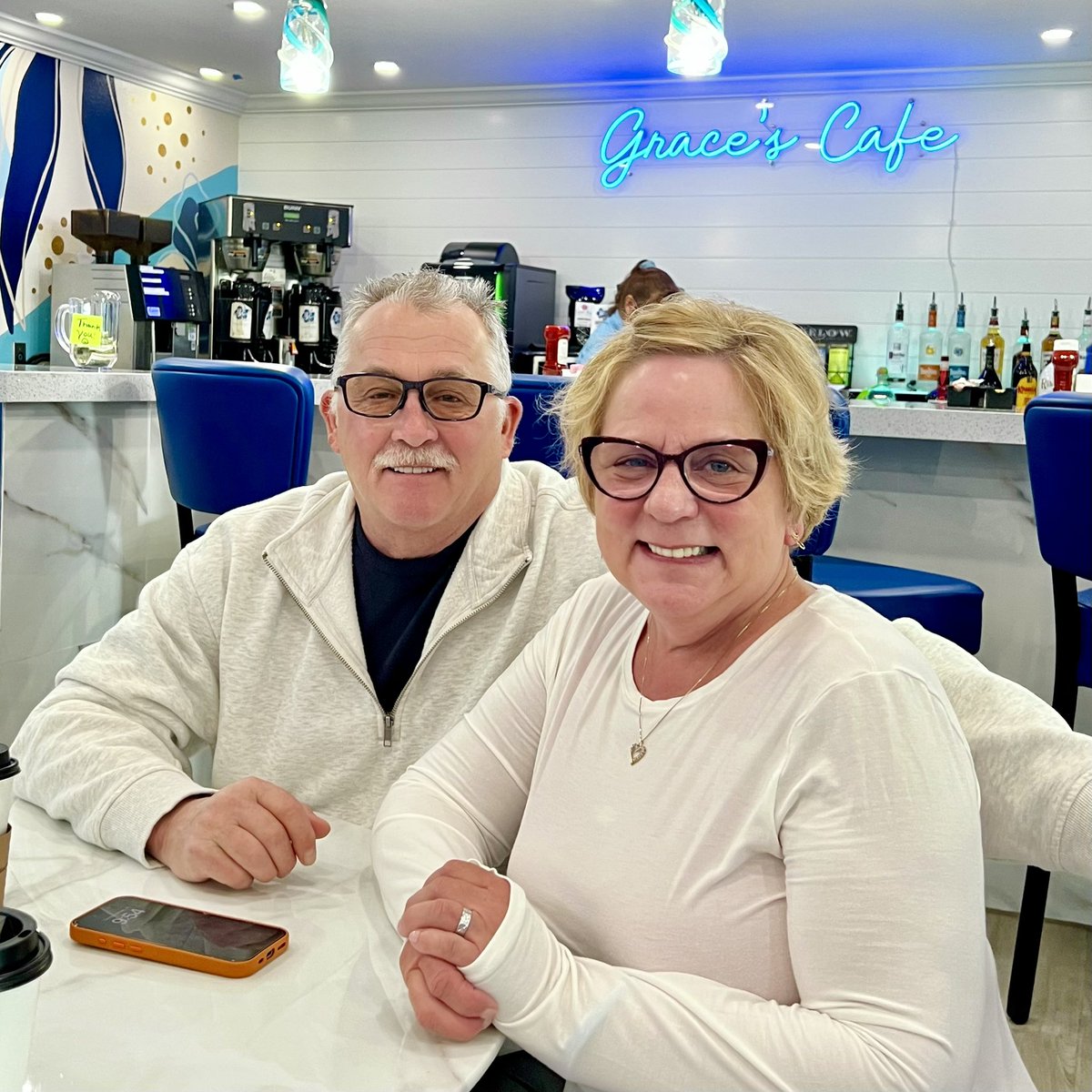 thelanikai's tweet image. 🌺☕️ Newly retired Audrey &amp;amp; David are enjoying a long road trip from their home base of Poughkeepsie, NY, having such a fun time with us they extended their stay thru the weekend. Congrats on your retirement, friends, and #thanksforbeinghere! 🙏

#weloveourguests #oldflorida