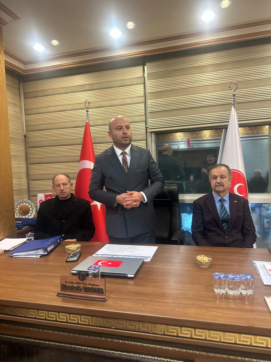 MHPSakarya's tweet image. Bu haftaki İl Yönetim Kurulu toplantımızı #Erenler İlçe Teşkilatımızda, İlçe Yönetim Kurulu üyelerimizle gerçekleştirdik. #Sakarya mız ve İlçemizle ilgili konuların yanısıra ülke gündemini ilgilendiren meselelerle ilgili fikir alışverinde bulunduk. #MHP #MHPSakarya #MHPErenler