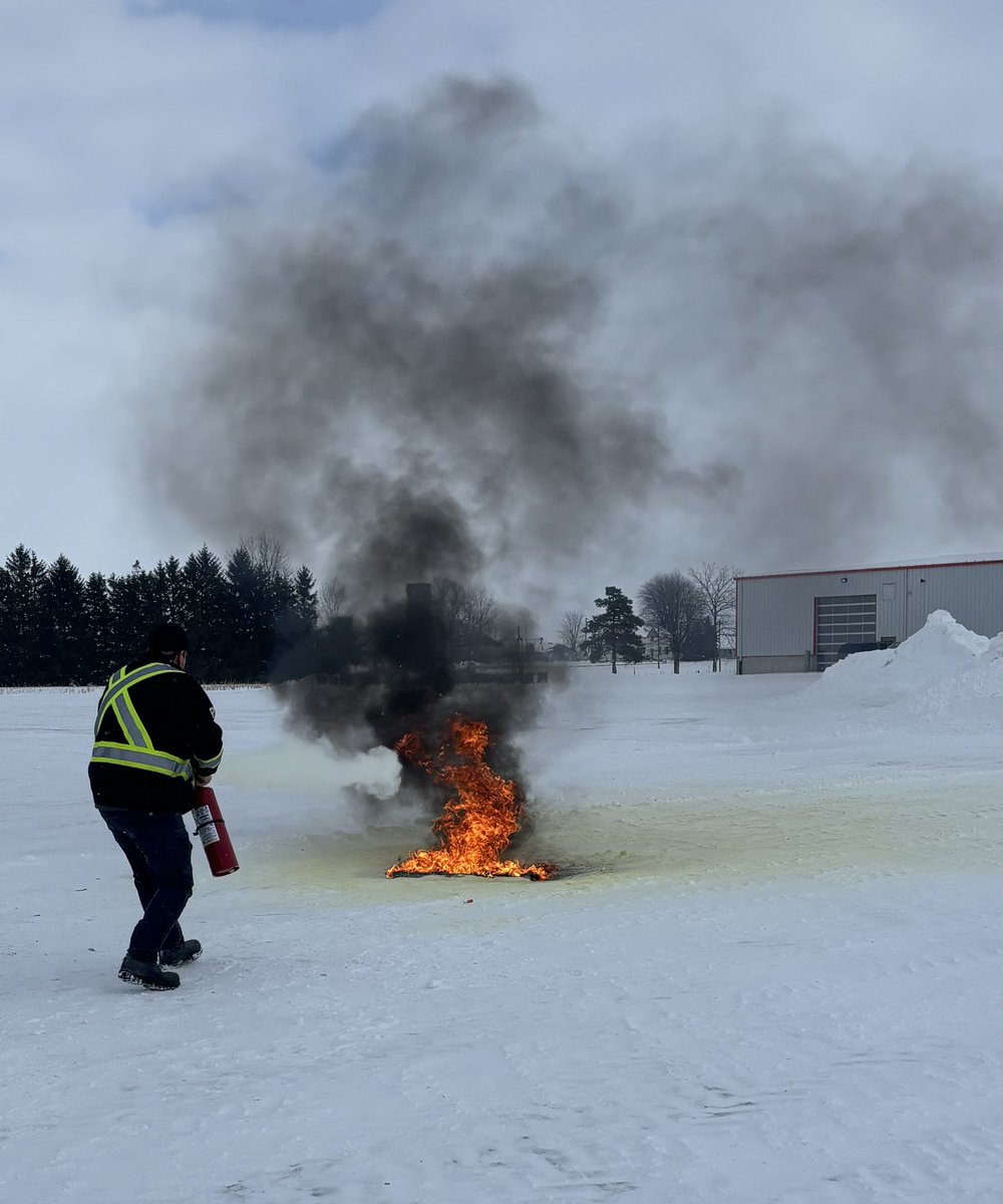 Hoegy's Farm Supply tweet media