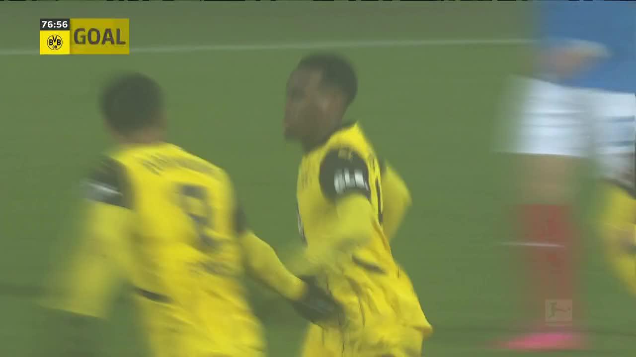 Gio Reyna and Jamie Gittens both score for Dortmund to close the gap 👀