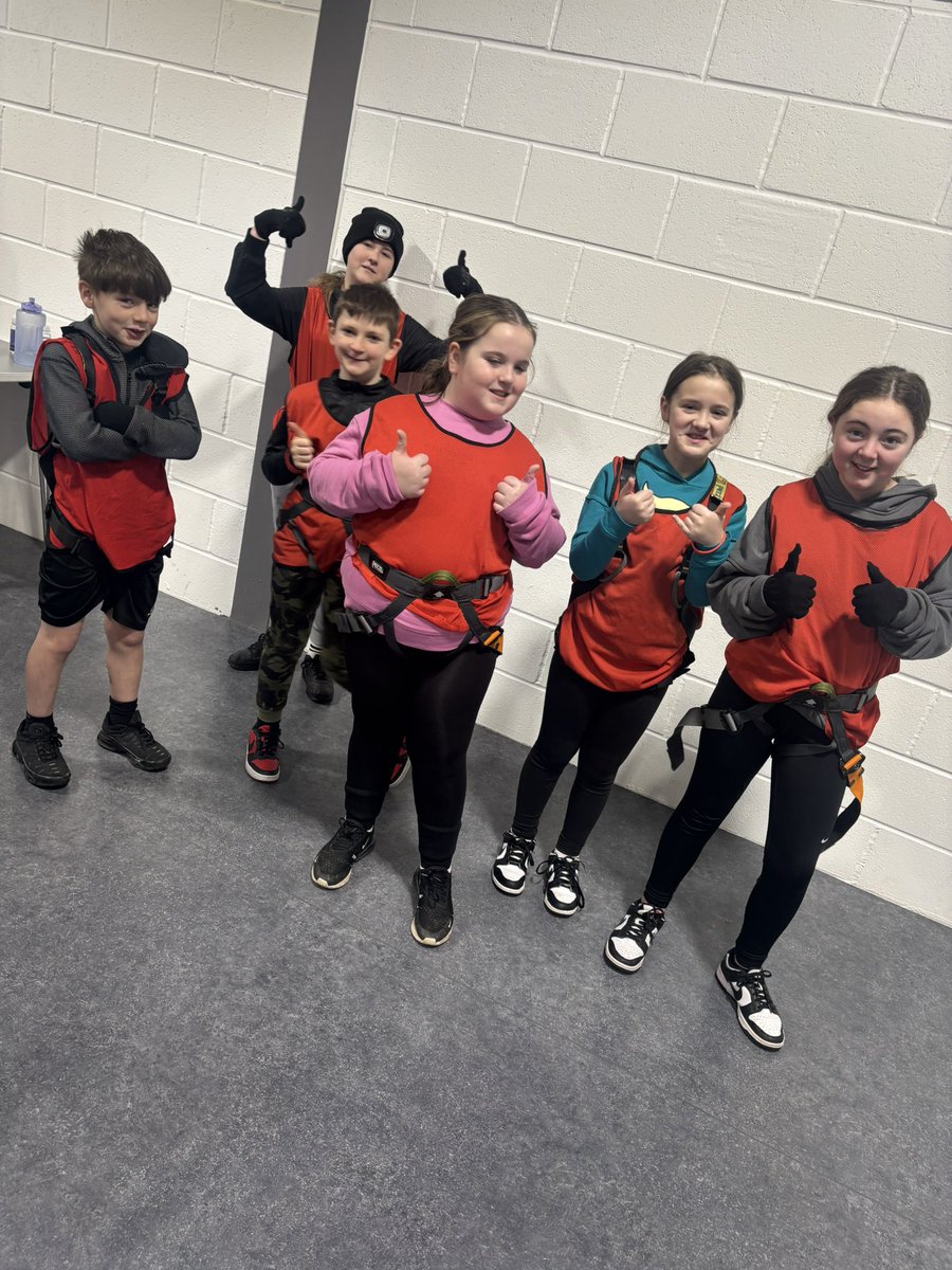 HollieJHarley's tweet photo. Another adventure with @WoodlandsIrvine, another day of developing skills and building relationships, confidence and respect for one another ⛰️
#Positivemindset #Transitionto @IrvineRoyalAcad #Buildingresilience #relationships https://t.co/fsBlLNOkqC