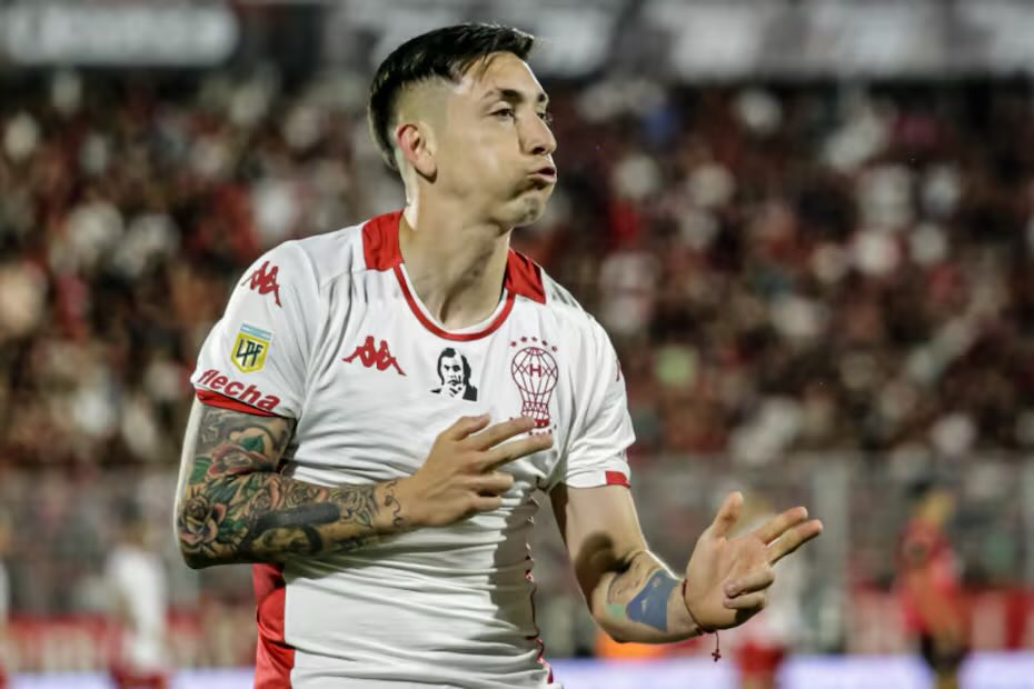 m_penacca's tweet photo. Gracias por todo pistolero, ojalá todos tengan la profesionalidad con la cual te manejaste, te vamos a extrañar muchísimo. 

Cómo reemplazas a un tipo que no se lesiona, no falta nunca, es positivo para el grupo y empuja siempre para adelante? Qué difícil todo… https://t.co/F9S7Bi25bW