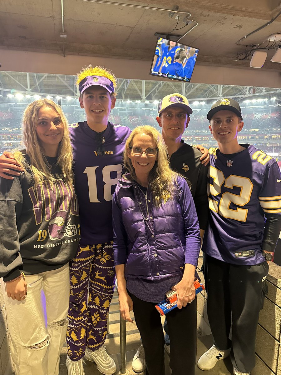 Carter_Libis's tweet photo. Not sure why I’m smiling, nothing to smile about. https://t.co/llc713nc2F