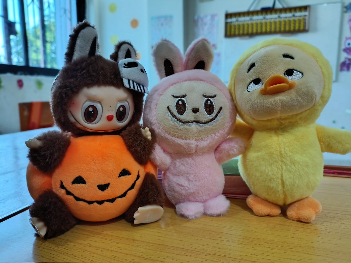 NFnuni tweet picture
