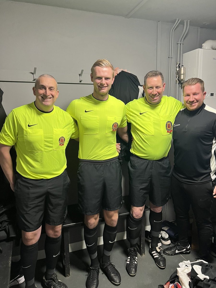 Tuesday night under the lights can only mean one thing. Out supporting <a href="/EssexReferees/">Essex Referees</a> on behalf of <a href="/EssexCountyFA/">Essex County FA</a> in <a href="/BBCEssex/">BBC Essex</a> Senior Cup Semi Final with <a href="/officialswifts/">Heybridge Swifts FC</a> taking on <a href="/HornchurchFC/">Hornchurch FC</a> with <a href="/Danielb_vet/">Daniel Baines</a>, Ryan Smith, Pete Wilson and Steve Marr controlling the action