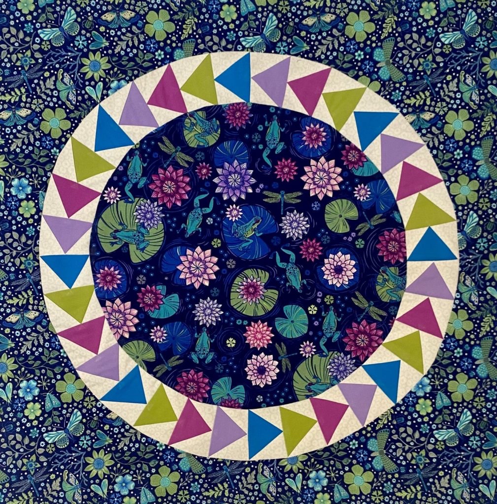 2025 Quilt Canada classes and lectures are up on the website! 

canadianquilter.com/quilt-canada-2…

Image by Brett Lewis for the class ‘Emporer’s Wheel’