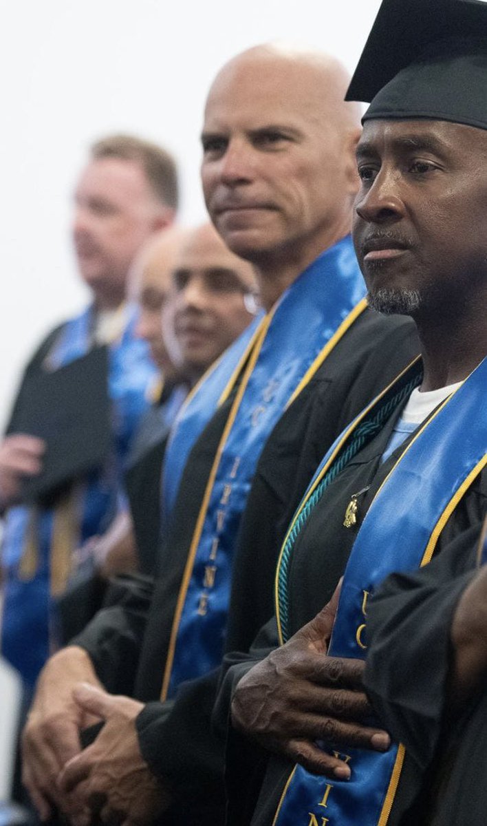 MenendezLegacy's tweet photo. Some pictures of a Lyle during his graduation ceremony in 2024 🎓

Can’t say enough how proud we are of him for completing his bachelor’s degree! Such a huge accomplishment 🩵⚖️

#FreeTheMenendezBrothers https://t.co/jsEe3e4EDu