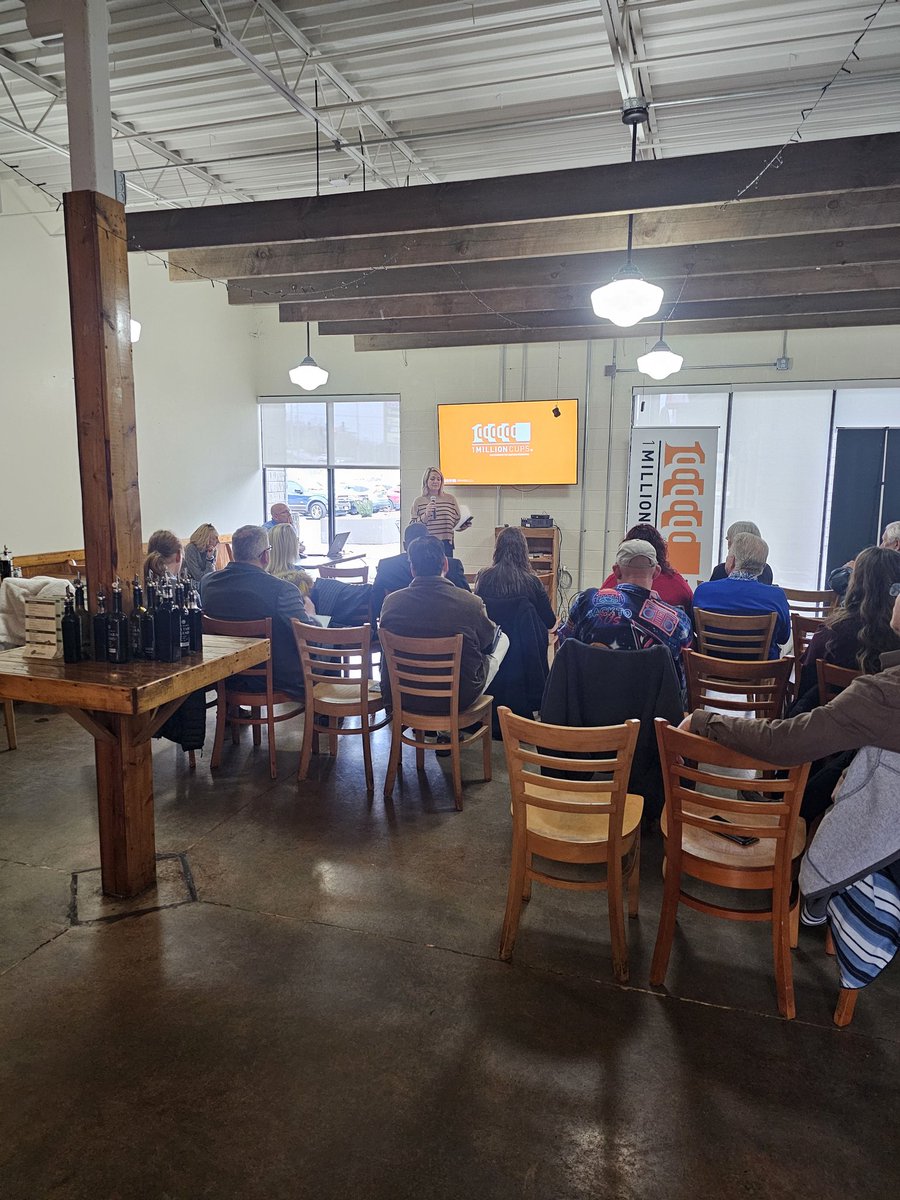 This Wednesday at 1MC, David Sims Coaching will discuss effective marketing for business.
Coffee at 8:30 am
Presentation at 9 am
We are located at Bambinos on East Battlefield.
Remember, it's free!