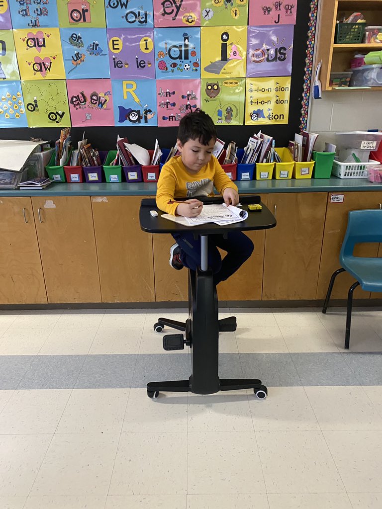 InvernessECA's tweet photo. Ms. Charlene’s class has been hard at work practicing how to write good sentences!  They’re learning to craft sentences with strong structure, and attention to detail.

#SRCECatchAWriter
@SRCE_Literacy #SRCEForTheLoveOfLiteracy2025 https://t.co/rYepdpvWu0