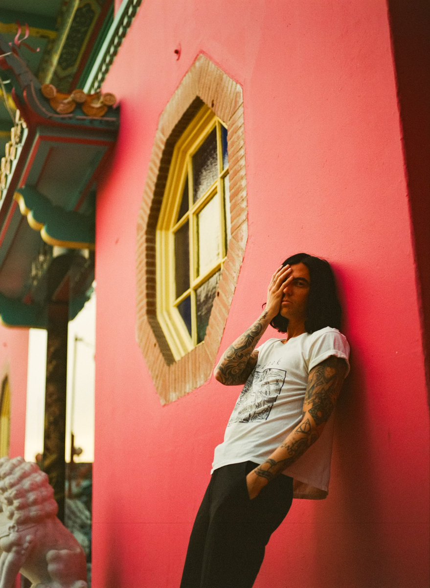 K𝐞𝐥𝐥𝐢𝐧 Q𝐮𝐢𝐧𝐧 (@Kellinquinn) / Posts / X, image size:879x1200