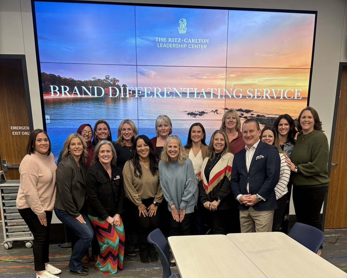 parkpete8's tweet photo. Region 10 Professional Learning-Delivering an Elevated Experience, the Ritz Carlton Way with some secretaries and receptionist. 
We ARE Prosper ISD.❤️
@ProsperISD https://t.co/wQtNJyHh3X