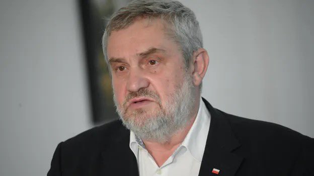 Tylko ściśle współdziałanie rolników może powstrzymać europejski i krajowy establishment przed „zaoraniem” rolnictwa. Niestety rolnicy, także przy protestach, są rozgrywani politycznie. Nie miejmy złudzeń, rolnicy są potrzebni na wybory. 

cenyrolnicze.pl/wiadomosci/wie…