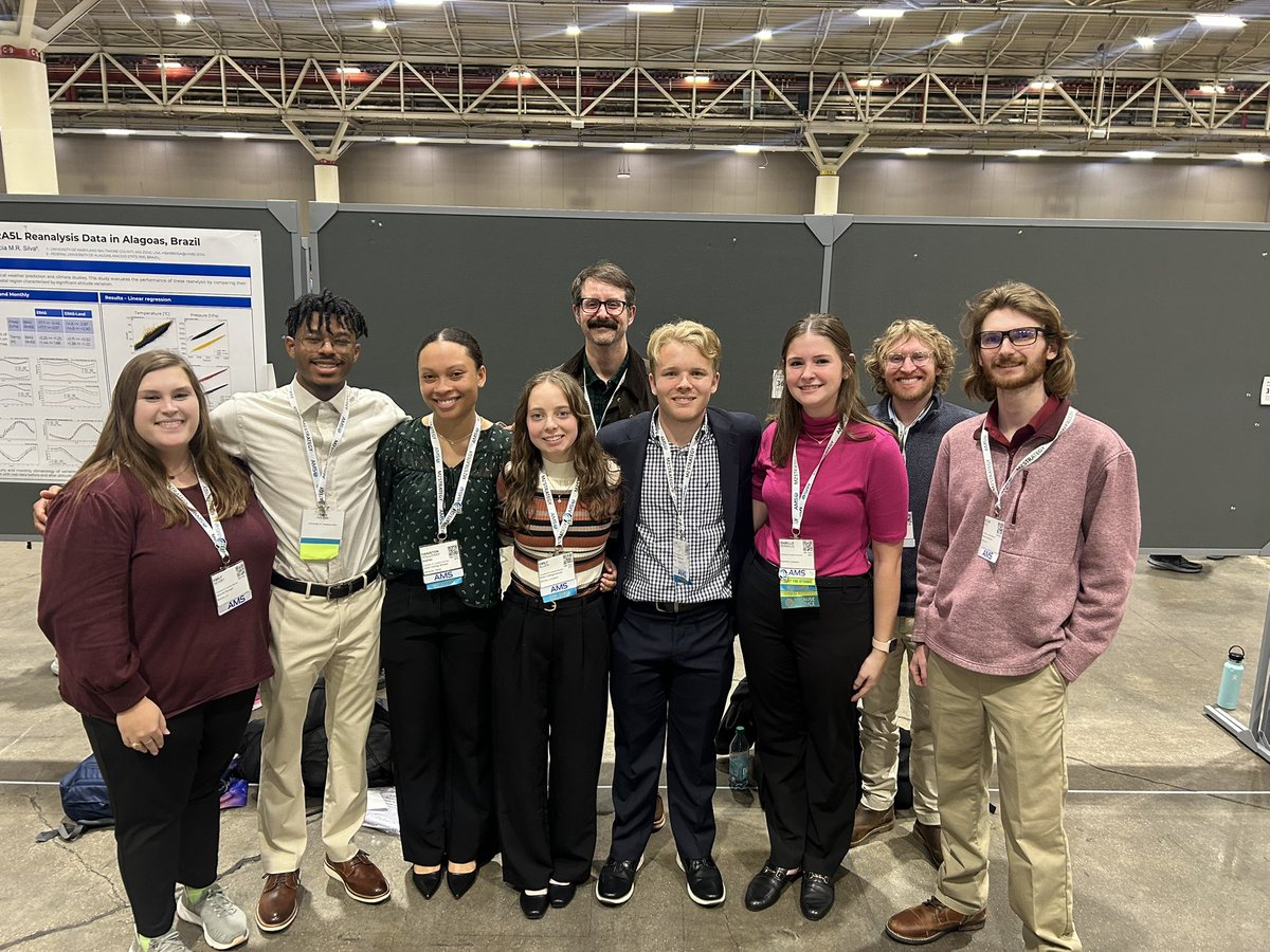 Day 4 @ #AMS2025! Excited for the talks and posters our members will do tomorrow ☀️