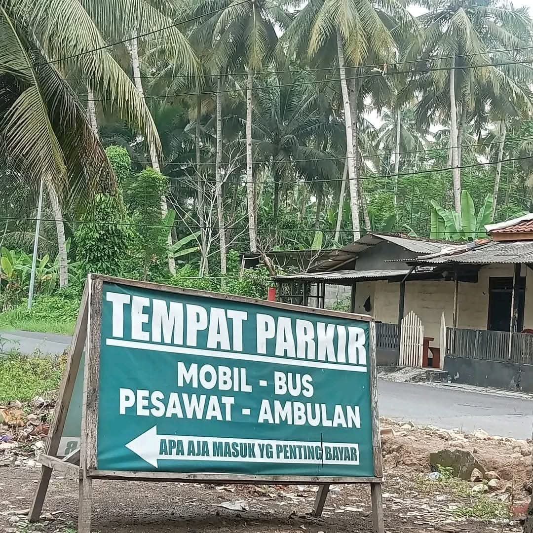 bbgjulianto's tweet photo. Yang penting bayar ! https://t.co/tfhbxeumlp