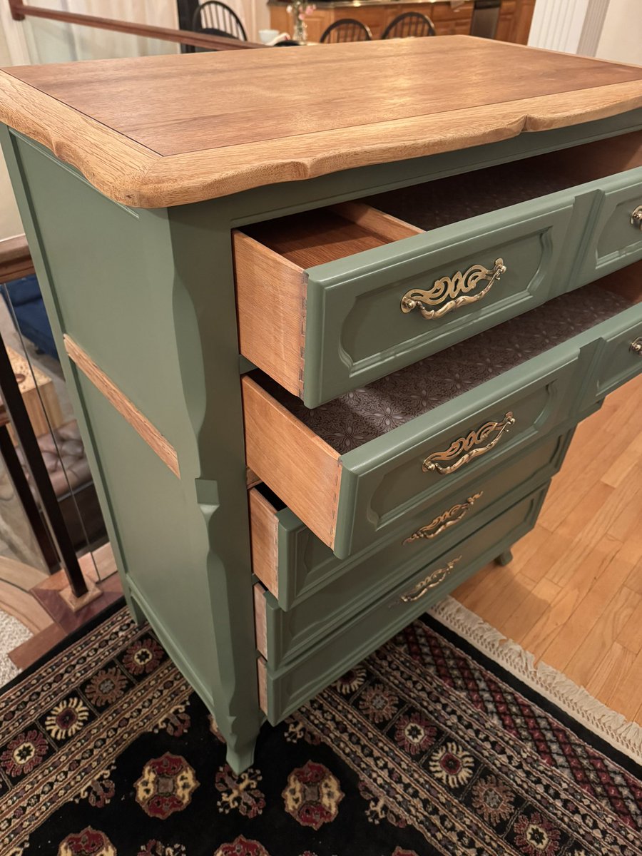 Beautiful Mid-century Drexel French Provincial from 1959 I rescued from being sent to the scrap yard.  🇫🇷🪑