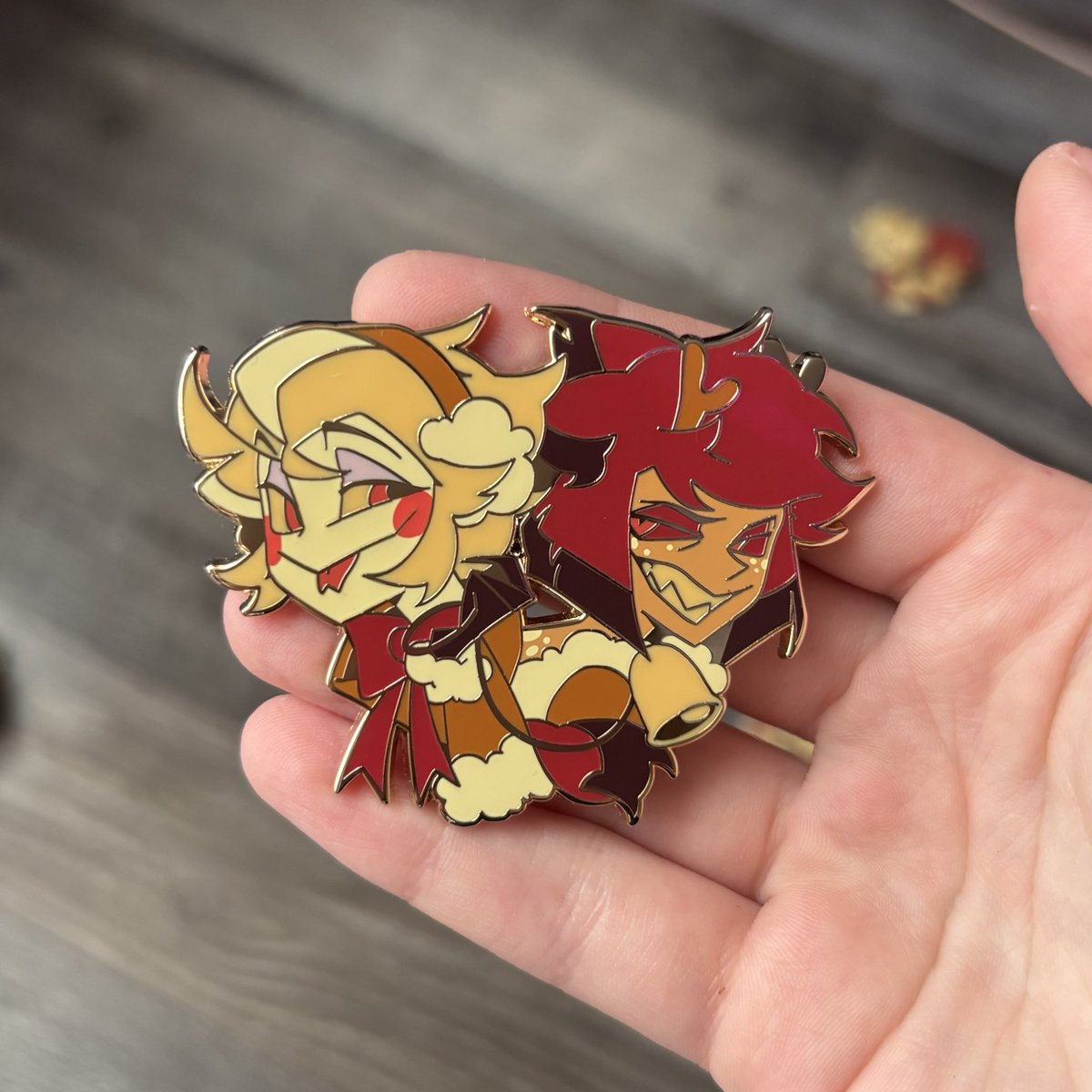 goobspeed's tweet photo. Lucifer &amp; Alastor holiday pin extras are up now! #hazbin #radioapple
https://t.co/OkltzzZ6nB https://t.co/N7EVQh6UY4