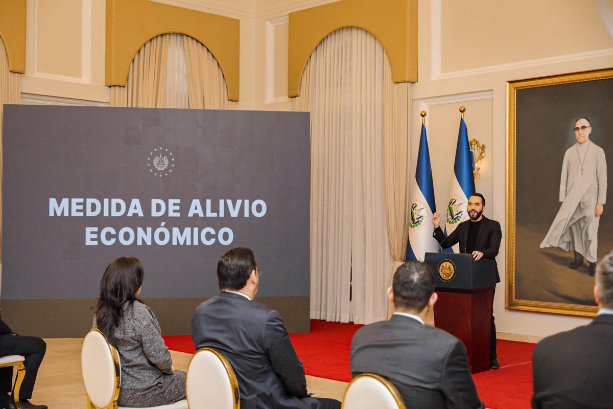 “El beneficio de pago de recibos de agua y luz por parte del Gobierno, únicamente aplica para los hogares. Negocios, comercios, entidades de Gobierno y centros comerciales NO aplican”, Presidente <a href="/nayibbukele/">Nayib Bukele</a>.