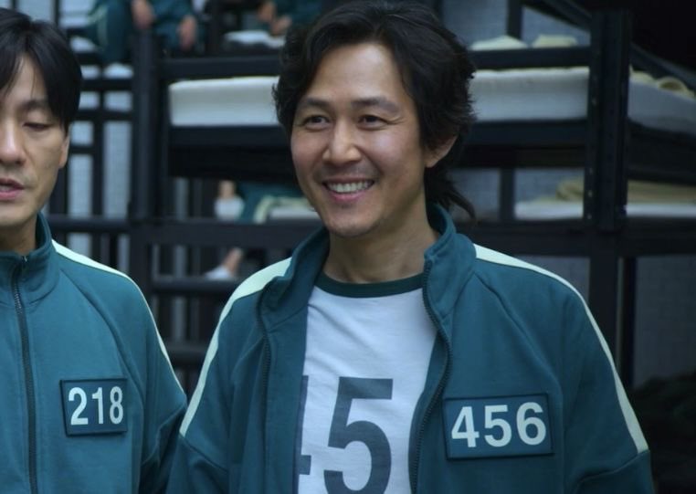 gihun used to smile a lot :( OHHHHH BROTHER