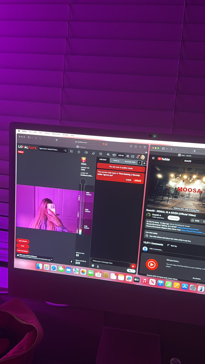 Goddess_Lexiii_'s tweet photo. Back online live streaming, you pay me ignore you 🥱

Findom Femdom Paypig Cashcow https://t.co/1EVw7L8ZWz
