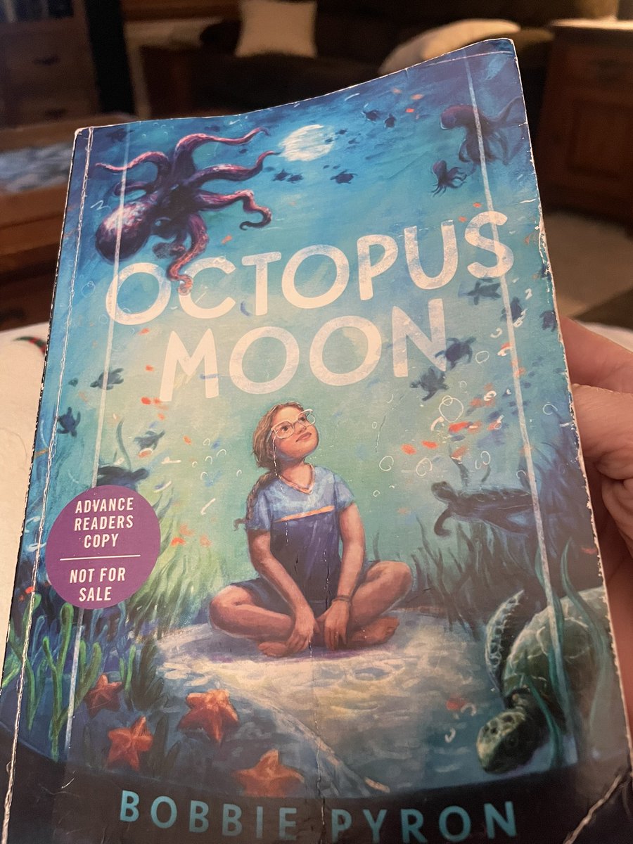 mrsbabichkipla's tweet photo. Octopus Moon has arrived, and I’ve already started to read:) I can’t wait to hear Pearl’s story. Many thanks to @BobbiePyron @nancyrosep @penguinkids for sharing with #bookposse! #OctopusMoon https://t.co/Uq5aLv9S5e