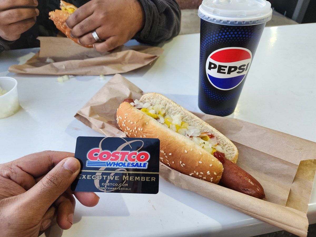 moobiful's tweet image. never kill yourself