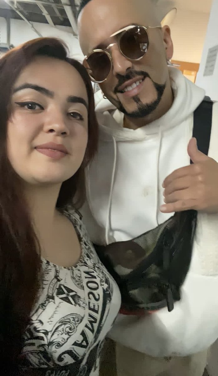 tatisofy17's tweet photo. @yandeloficial feliz cumpleaños al mejor del mundo ❤️😍🇨🇴 https://t.co/8Ys9lDImC4