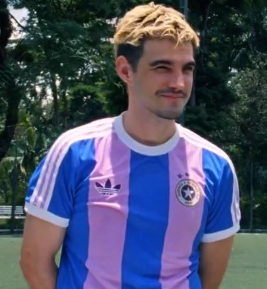 sitejaobrasil's tweet photo. Protótipo da camisa vs produto final. Qual vocês gostaram mais? 😚 https://t.co/eodZY9kqM9