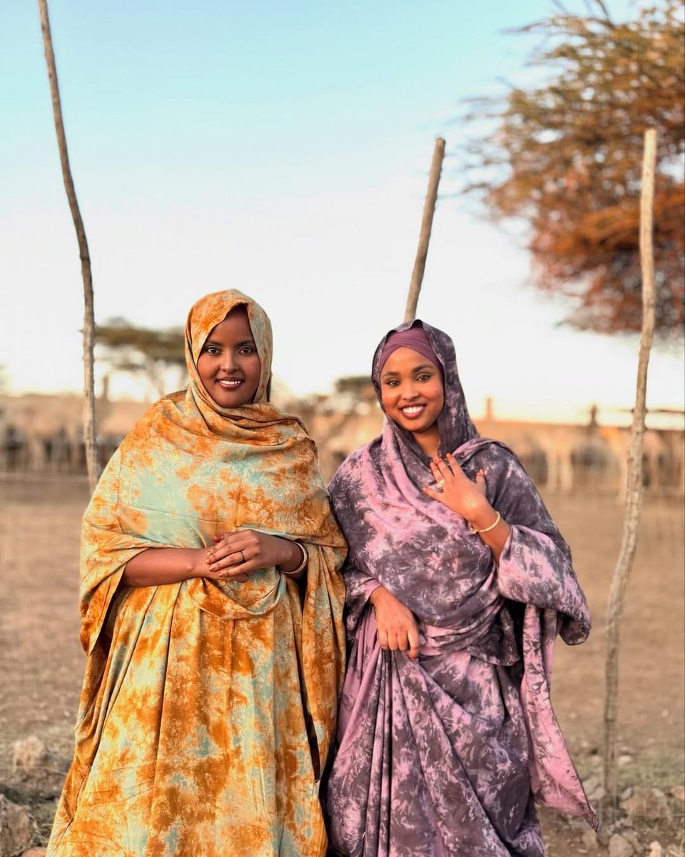AwDeeqq's tweet photo. Somali Queens😍 https://t.co/8rOZR1fOBw
