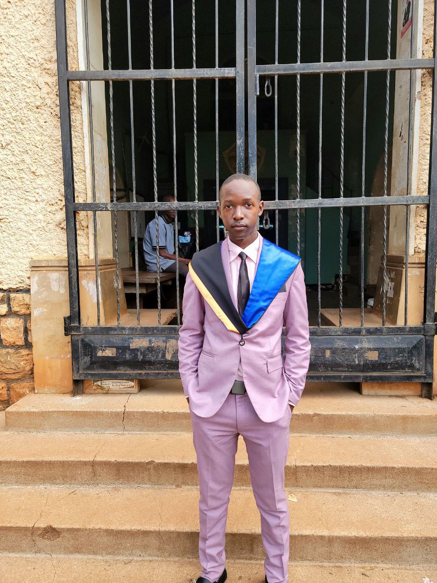 davidguntalk_'s tweet image. I graduated from Makerere University with a bachelor&apos;s degree in actuarial Science Congratulations to me!
#75MakGraduation