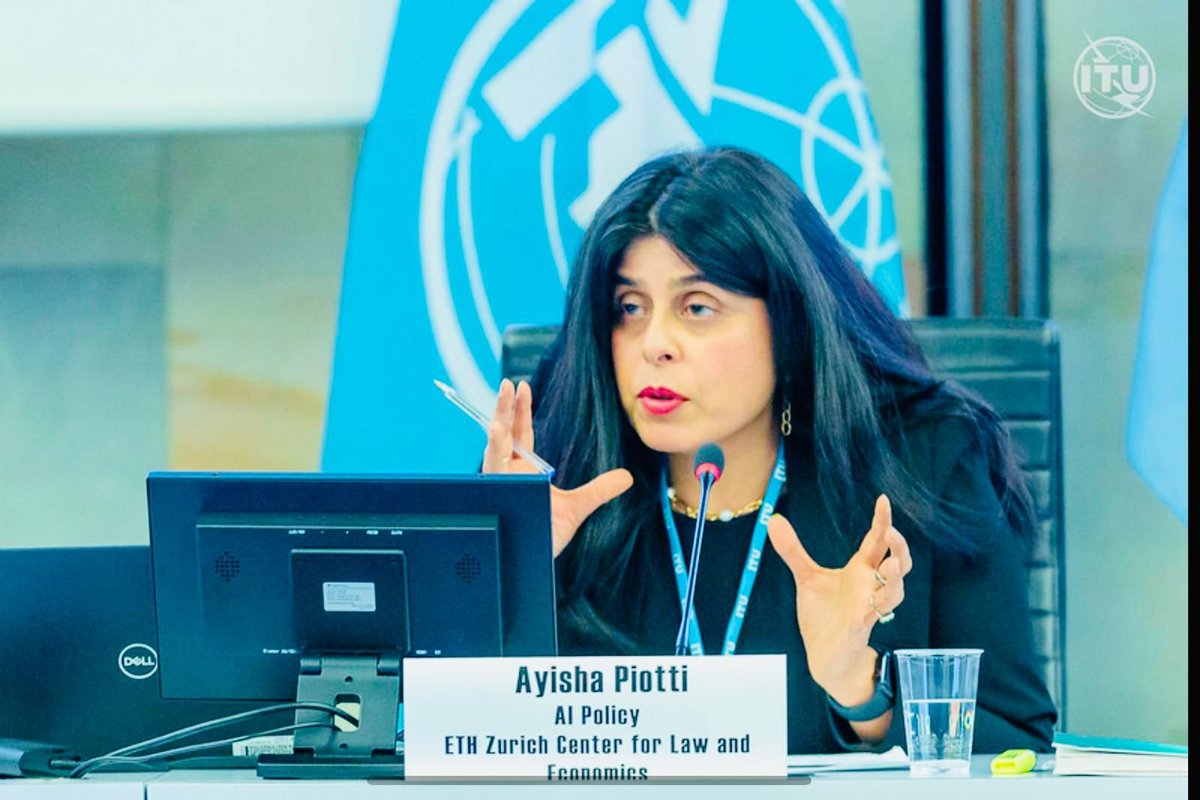 reghorizon's tweet image. Honored to join the #Climate Symposium by IEEE, ITU &amp;amp; WIPO in Geneva! 🌍

Discussed:
💬 Involving tech experts in policy
🌍 Tech’s power for climate resilience
💼 Business case for green deal
📶 Tackling the digital divide

Excited for future collaborations! 🌱

#TechForClimate