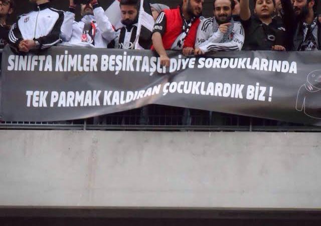 erayyzk's tweet photo. @HaberKartali Zamanında yaptığımız pankart aslında o günü olduğu gibi bugünüde anlatıyordu https://t.co/ofM8CUl9qr