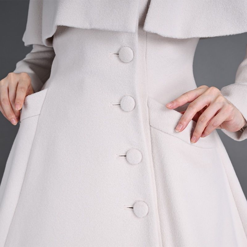 Pick up】ベルシックコート ヴァニラ ふんわり広がる裾がドレスを