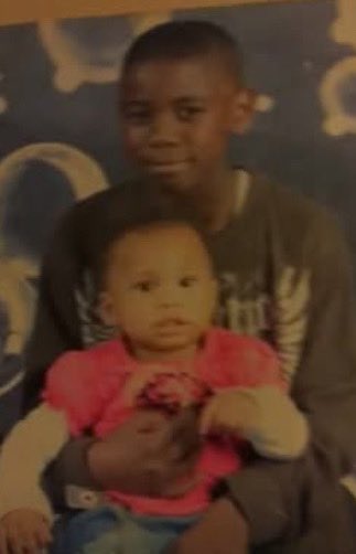 tkkdiaryy's tweet photo. forever my brother💞💞   #yakkworlddd🖤 https://t.co/JkyzehVbMZ