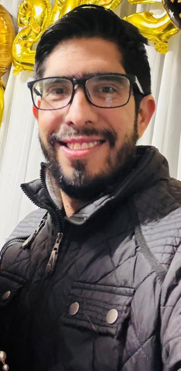 i_alaniis's tweet image. Te buscamos Omar León Gil, desaparecido en #Azcapotzalco 

Salió al mercado el lunes 13 de enero y no regresó a casa. Padece esclerosis múltiple 

Viste pantalón de mezclilla, sudadera guinda y gorra de los Yankees. 

¿Lo reconoces? Contáctame.