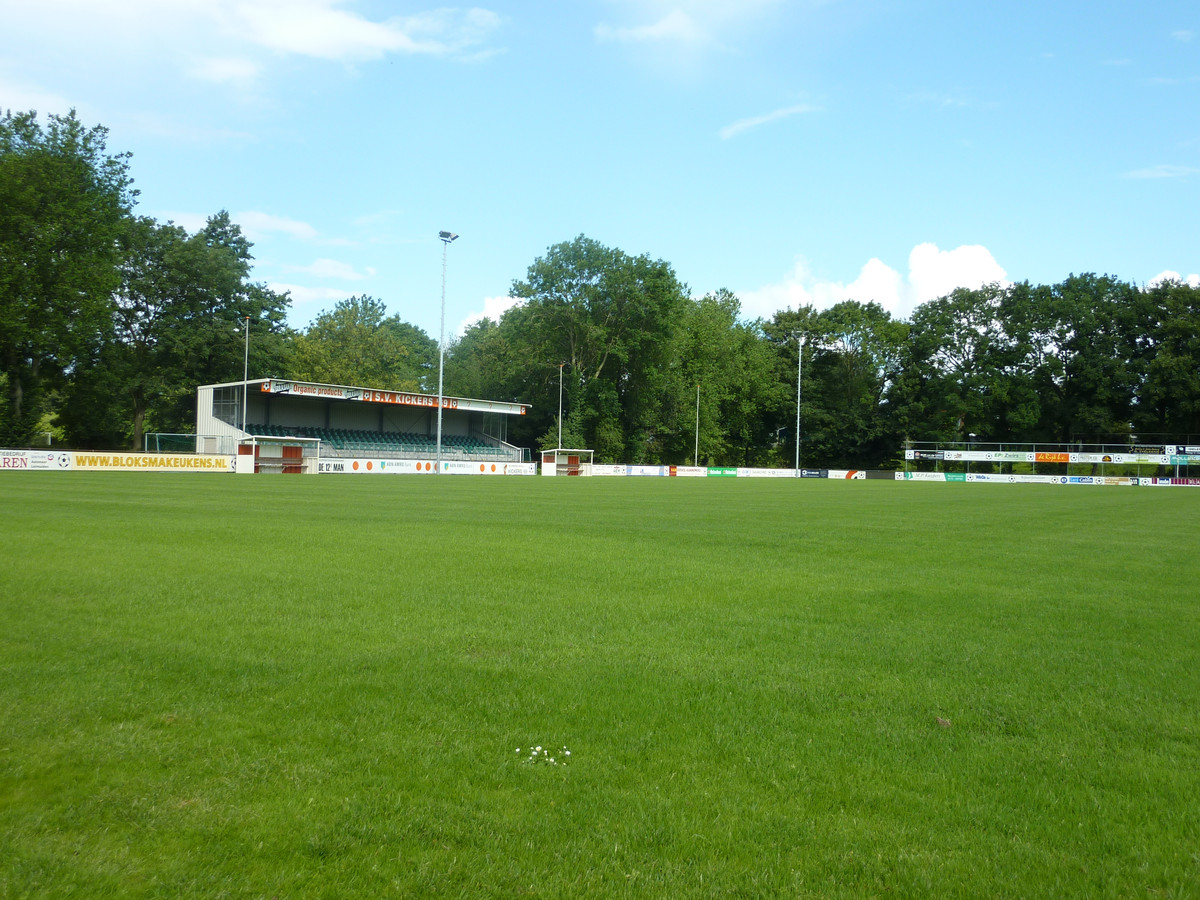 voetbalinleiden's tweet photo. Uitslagenbord dinsdag 14 januari: Kickers'69 haalt uit en pakt eerste seizoenzege -  https://t.co/XckEwJJDN7 https://t.co/jNDLs79LcZ