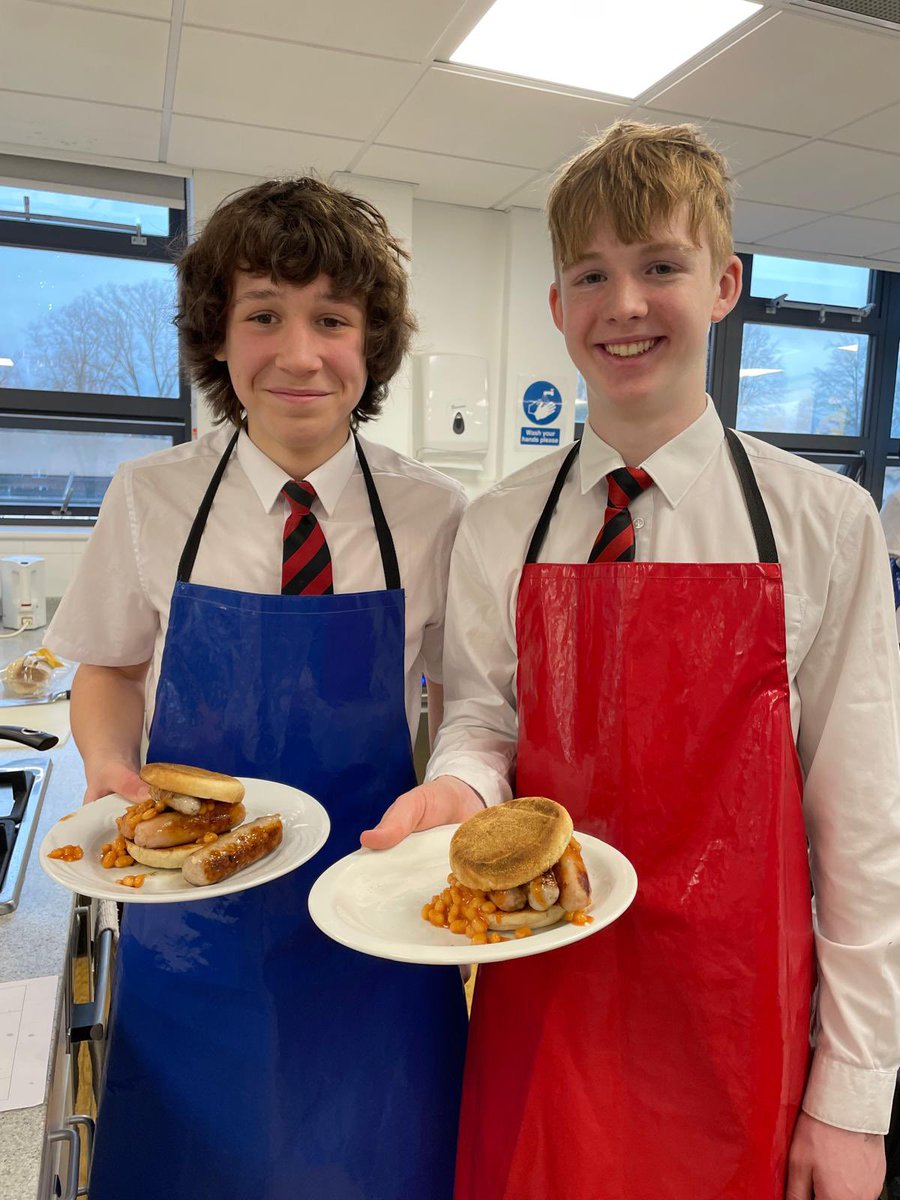 AGS_FT's tweet photo. Y8 have been learning about the importance of breakfast. Providing energy &amp; important nutrients,a healthy breakfast is known to aid concentration, prevent snacking,as well as playing a role in maintaining a healthy weight. Students enjoyed cooking (&amp; eating!) a breakfast recipe. https://t.co/AKLKjWQMrH