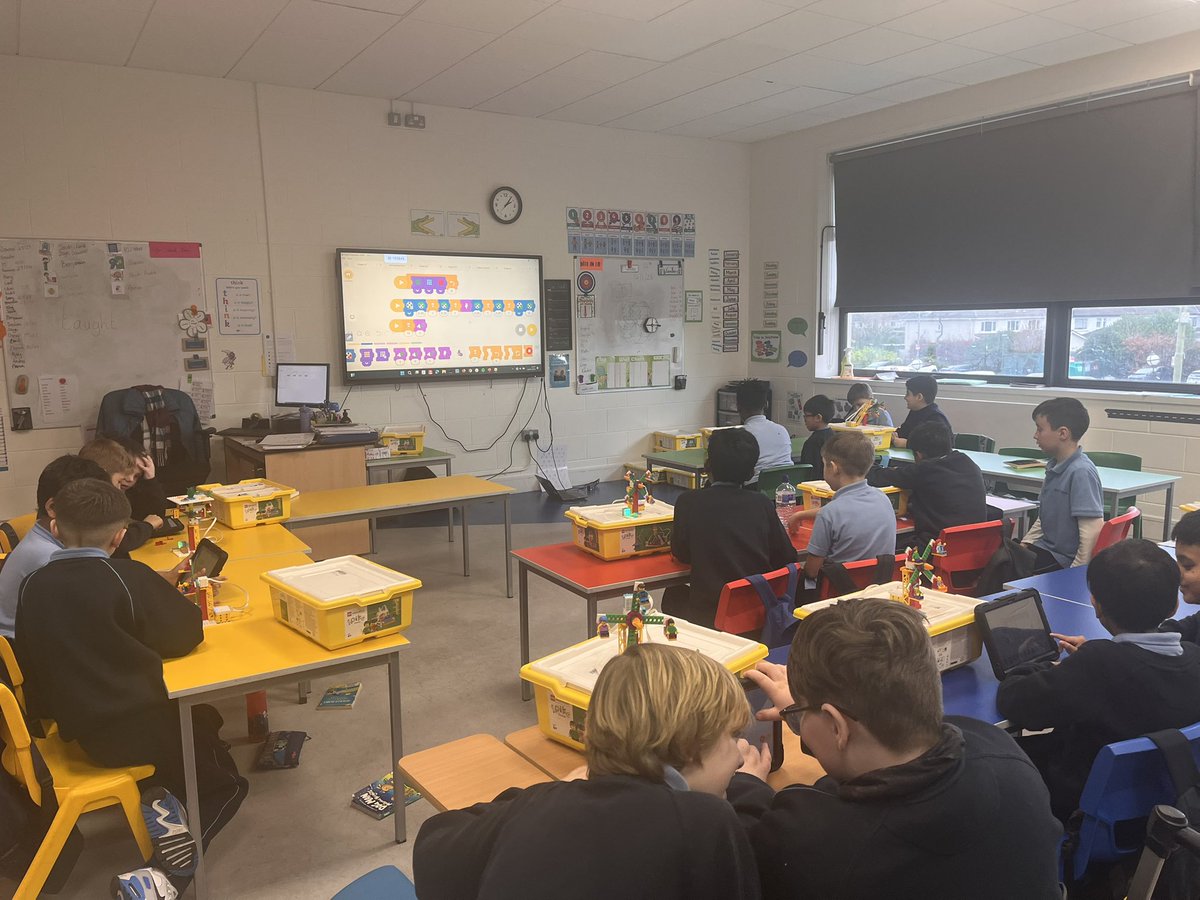 Scoil Bhríde Buachaillí (@scoilbhrideb) on Twitter photo Thanks to <a href="/Learnit_Ireland/">CreativeHUT Ireland</a> for bringing robotics learning to us again today! We had a fantastic time building ferris wheels 🎡 Thanks to <a href="/Learnit_Ireland/">CreativeHUT Ireland</a> for bringing robotics learning to us again today! We had a fantastic time building ferris wheels 🎡