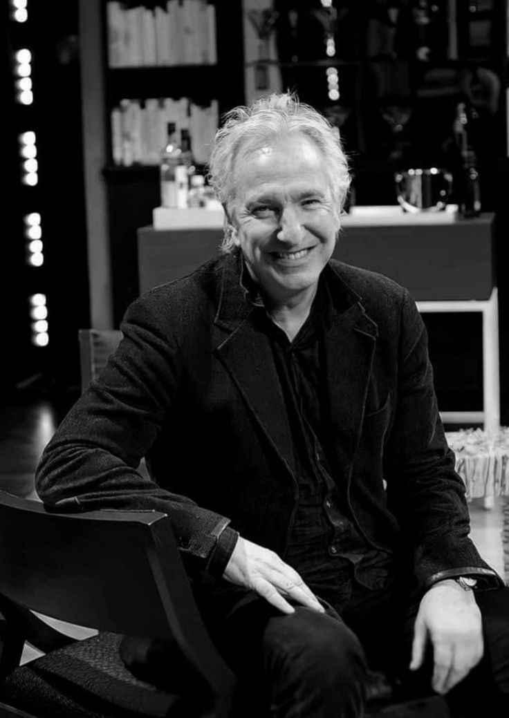 SerRickmaniac's tweet photo. I miss you, Alan... Your smile always gets me when I see it.🤍 https://t.co/kRh46pDka3