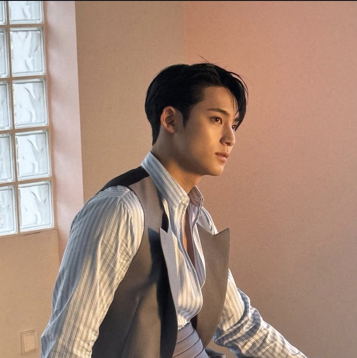 ᡣ𐭩 august 
240821 - idek what to call this mingyu but i carnally desire him