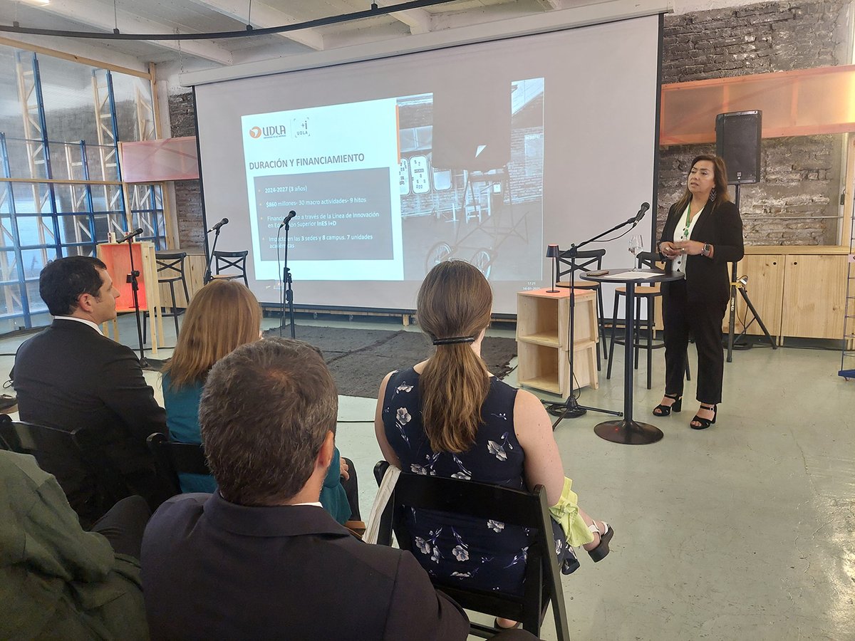 UDLA_CL's tweet image. [AHORA] #Investigación Lanzamiento proyecto UDLA+i: Diseño e Implementación de un Ecosistema de Innovación para el Fortalecimiento de la I+D+i+e y TT en UDLA, con foco en la Sustentabilidad. ⭐Un hito al ser el primer fondo #InES de @ANID_Chile adjudicado por nuestra universidad.