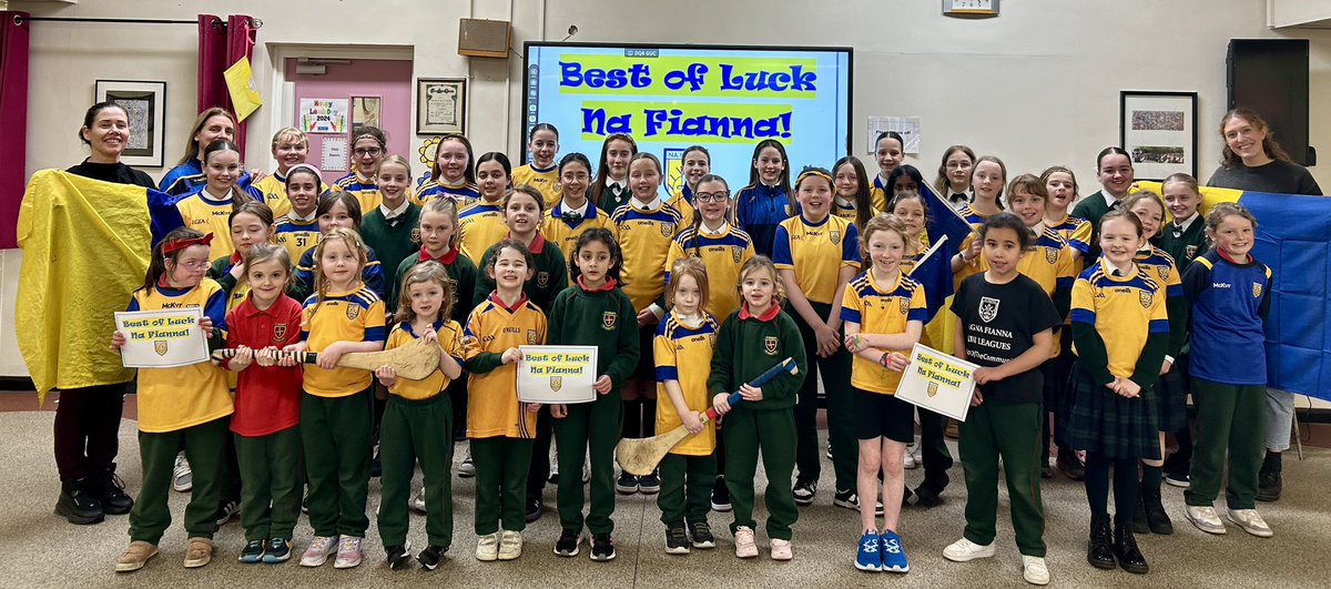 stbrigids_gns's tweet photo. We wish @clgNaFianna  the very best of luck in their All Ireland Senior Club Hurling Final this Sunday💙💛💪🏻. Lots of little but loud voices will be cheering for you here😉📣. #NaFiannaAbú https://t.co/JRdJC9EaJq