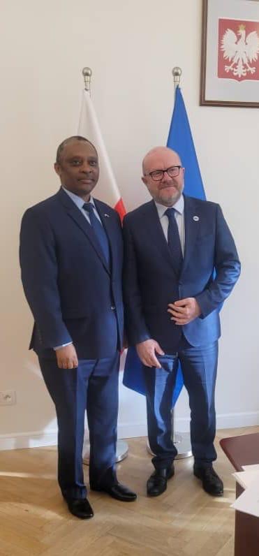 Anastase SHYAKA (@ashyaka) on Twitter photo Thank you, hon. minister <a href="/MaciekDuszczyk/">Maciek Duszczyk</a> for the warmth & excellent exchanges. Looking forward to further productive engagements & best wishes for a successful Polish Presidency of the #EU Council. #PowodzeniePolsko! <a href="/RwandaMFA/">Ministry of Foreign Affairs & Int'l Cooperation</a> <a href="/MSZ_RP/">Ministerstwo Spraw Zagranicznych RP 🇵🇱</a> <a href="/MSWiA_GOV_PL/">MSWiA 🇵🇱</a> Thank you, hon. minister <a href="/MaciekDuszczyk/">Maciek Duszczyk</a> for the warmth & excellent exchanges. Looking forward to further productive engagements & best wishes for a successful Polish Presidency of the #EU Council. #PowodzeniePolsko! <a href="/RwandaMFA/">Ministry of Foreign Affairs & Int'l Cooperation</a> <a href="/MSZ_RP/">Ministerstwo Spraw Zagranicznych RP 🇵🇱</a> <a href="/MSWiA_GOV_PL/">MSWiA 🇵🇱</a>