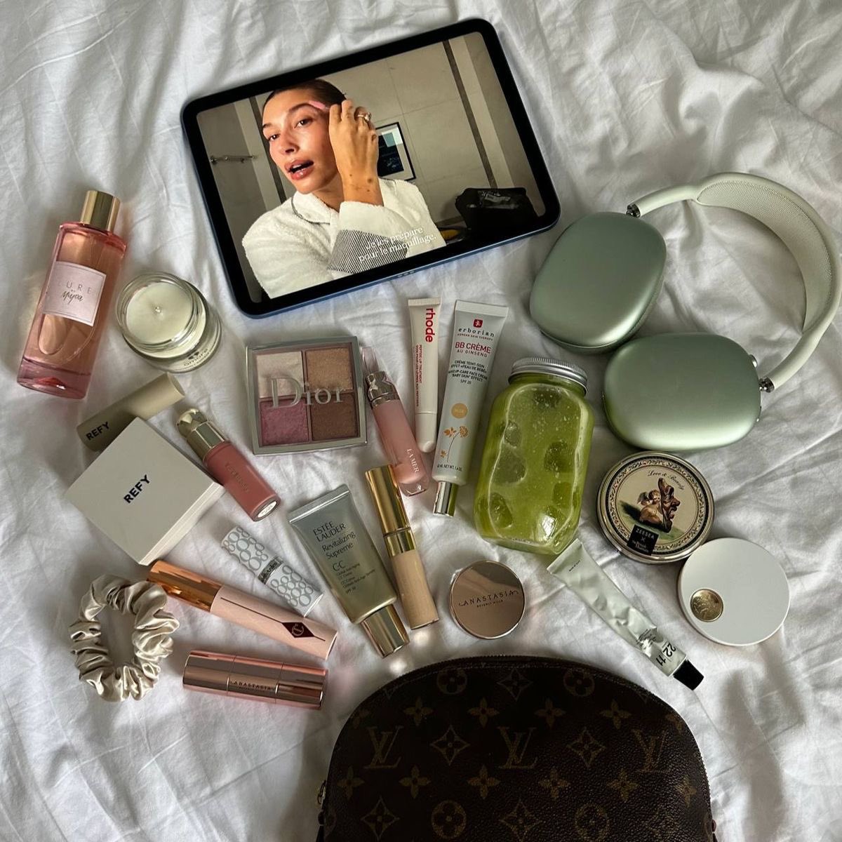 𝐚𝐫𝐢𝐚𝐧𝐚 ✩ (@lovelyytweetz) on Twitter photo 