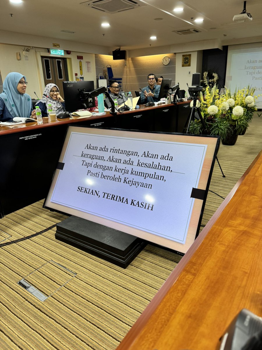 JKR Bangunan Terengganu (@jkrbangunantrg) on Twitter photo 13.01.2025 | Mesy. Projek-Projek di Bahagian Bangunan JKRNT - sesi pembentangan dan penutup. <a href="/JKRTerengganu/">JKR Terengganu</a> <a href="/MFahmi2nd/">Nur Fahmi</a> <a href="/HasliJKR/">Hasli Ibrahim (Ir. Dr.)</a> 13.01.2025 | Mesy. Projek-Projek di Bahagian Bangunan JKRNT - sesi pembentangan dan penutup. <a href="/JKRTerengganu/">JKR Terengganu</a> <a href="/MFahmi2nd/">Nur Fahmi</a> <a href="/HasliJKR/">Hasli Ibrahim (Ir. Dr.)</a>