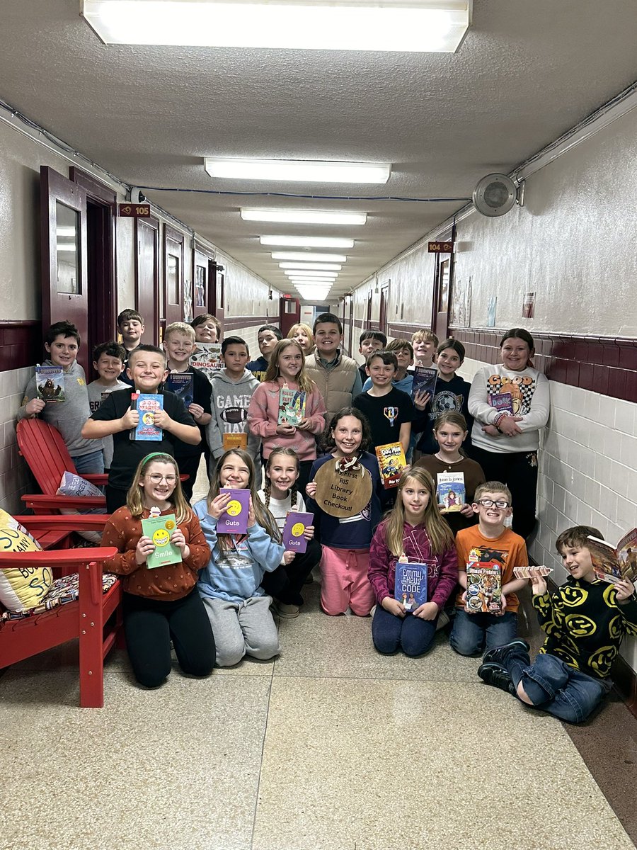 Miss Clemons tweet media