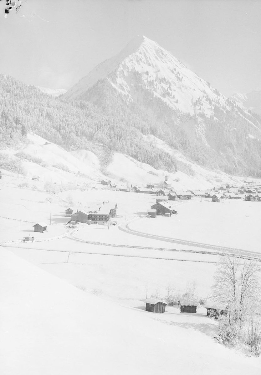 KHKindler's tweet photo. februar 1956
#minusgrade im tiefen winter ❄️
-25,5 grad: st. gallen 🇨🇭
-29,3 grad: davos 🇨🇭
-29,6 grad: münchen 🇩🇪
-30,6 grad: salzburg 🇦🇹
-31,5 grad: #schoppernau 🇦🇹 (foto)
#vorarlberg #bregenzerwald https://t.co/gFLeW1WJjK