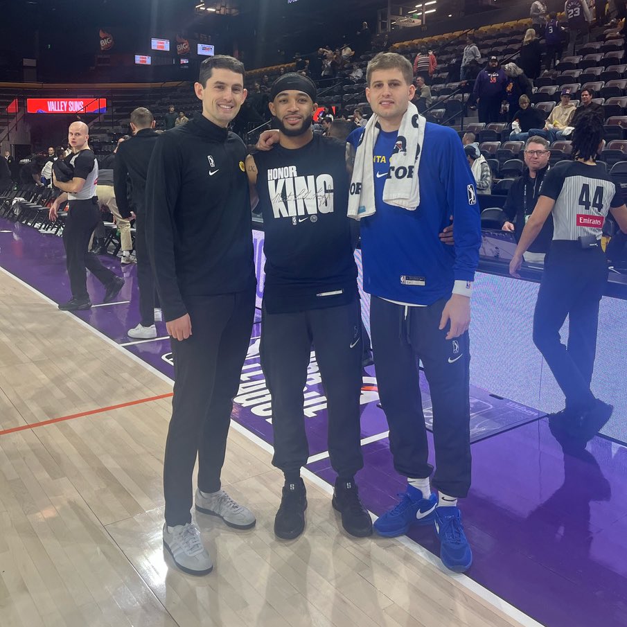 Torero fam reunited in the big leagues 🤝

#GoToreros | #ToreroFamily