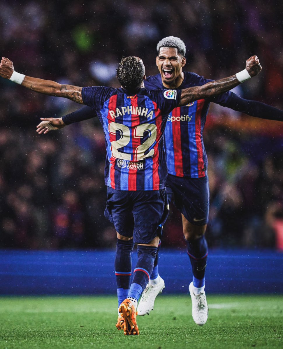 FCB World tweet media