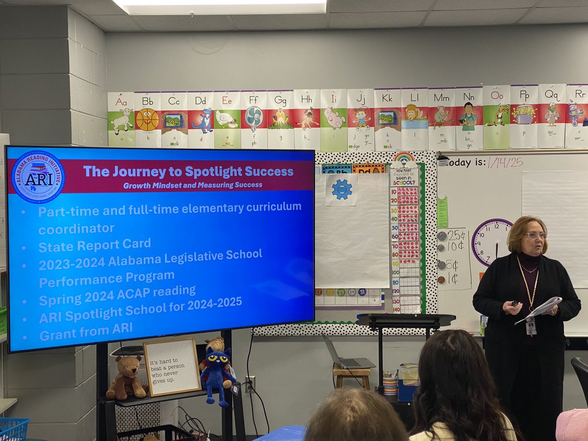 JennWarhurst's tweet photo. It was such an exciting day celebrating our district’s first ARI Spotlight School, Tharptown Elementary.  I couldn’t be more proud of the administration, teachers and students for their academic progress and tremendous growth @ETharptown @Alabama_Reading @FCSchoolsAL https://t.co/22tFgDyXYe